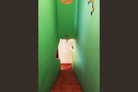 Casa à venda com 120m², 2 quartos e 1 vagaEscada