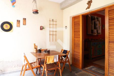 Casa à venda com 120m², 2 quartos e 1 vagaÁrea comum