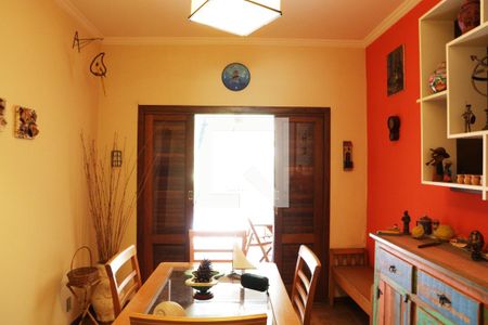 Casa à venda com 120m², 2 quartos e 1 vagaSala de Jantar