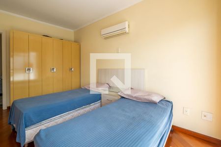 Quarto 1 de casa à venda com 3 quartos, 277m² em Partenon, Porto Alegre