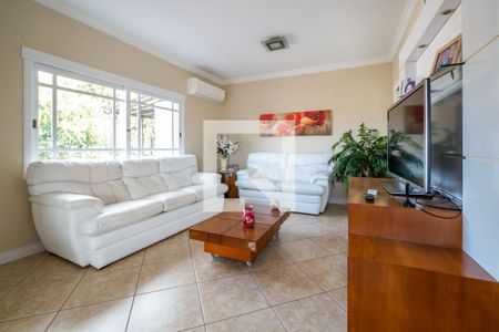 Sala de casa à venda com 3 quartos, 277m² em Partenon, Porto Alegre