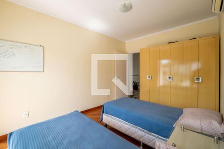 Quarto 1 de casa à venda com 3 quartos, 277m² em Partenon, Porto Alegre