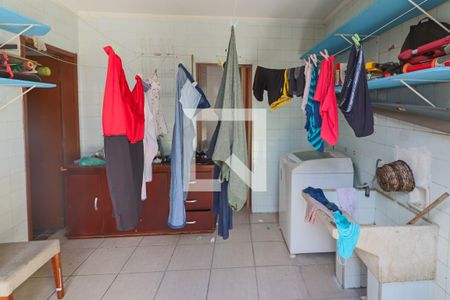 Casa à venda com 152m², 3 quartos e 2 vagasLavanderia