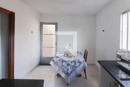 Casa à venda com 152m², 3 quartos e 2 vagasCozinha