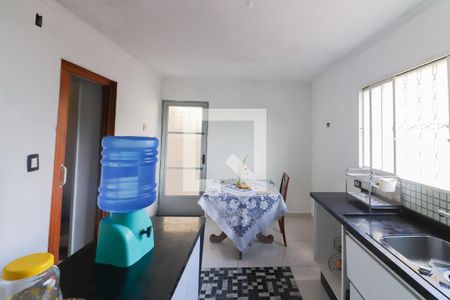 Casa à venda com 152m², 3 quartos e 2 vagasCozinha