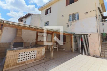 Casa à venda com 152m², 3 quartos e 2 vagasQuintal / Churrasqueira
