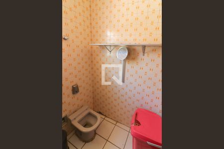 Casa à venda com 152m², 3 quartos e 2 vagasBanheiro Social