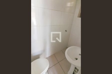 Casa à venda com 152m², 3 quartos e 2 vagasBanheiro Serviço