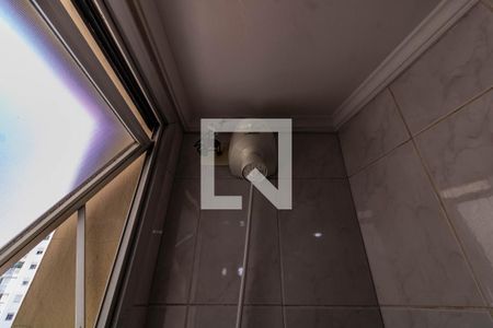 Apartamento à venda com 63m², 2 quartos e 1 vaga Apartamento à venda com 63m², 2 quartos e 1 vagaDetalhe do banheiro