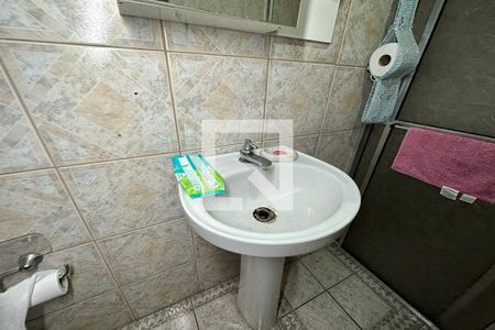 Casa à venda com 120m², 3 quartos e 2 vagasBanheiro 1