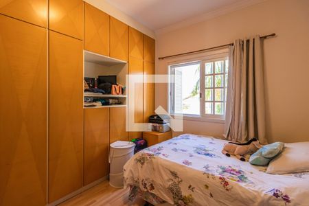 Casa à venda com 329m², 4 quartos e 4 vagasQuarto 2