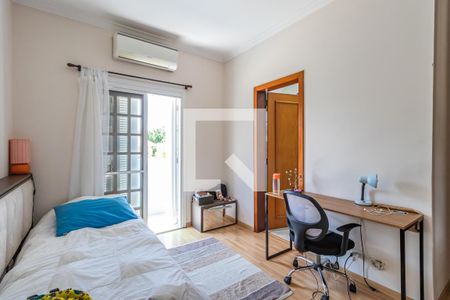 Casa à venda com 329m², 4 quartos e 4 vagasSuíte 1