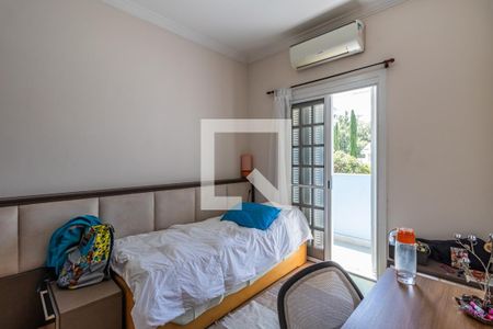 Casa à venda com 329m², 4 quartos e 4 vagasSuíte 1