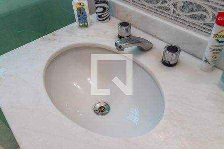 Casa à venda com 329m², 4 quartos e 4 vagasDetalhe do Banheiro da Suíte 1