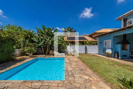 Casa à venda com 329m², 4 quartos e 4 vagasQuintal