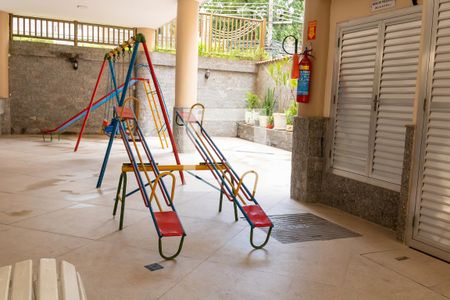 Apartamento à venda com 50m², 2 quartos e sem vagaÁrea comum - Playground