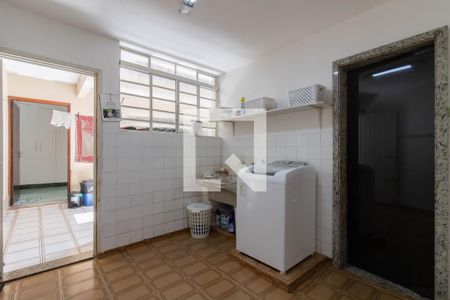 Casa à venda com 150m², 3 quartos e 3 vagas Casa à venda com 150m², 3 quartos e 3 vagasÁrea de Serviço