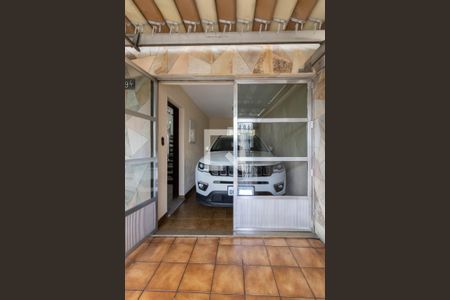 Casa à venda com 150m², 3 quartos e 3 vagas Casa à venda com 150m², 3 quartos e 3 vagasGaragem