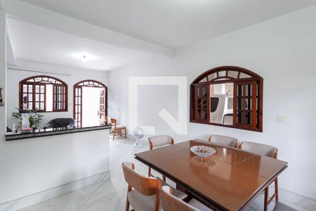 Casa à venda com 400m², 3 quartos e 4 vagas Casa à venda com 400m², 3 quartos e 4 vagasCopa