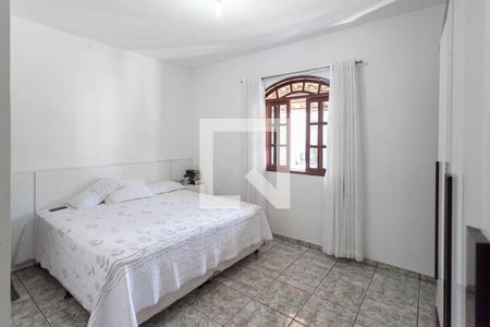 Casa à venda com 400m², 3 quartos e 4 vagas Casa à venda com 400m², 3 quartos e 4 vagasSuíte