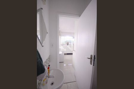 Casa à venda com 270m², 4 quartos e 2 vagasBanheiro de Serviço 