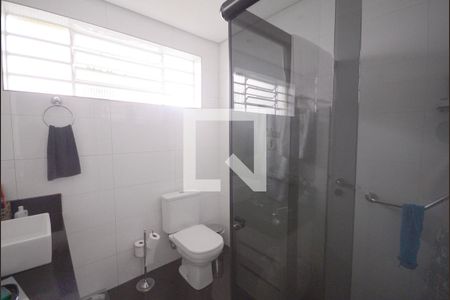 Casa à venda com 270m², 4 quartos e 2 vagasBanheiro 2