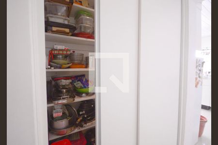 Casa à venda com 270m², 4 quartos e 2 vagasDispensa