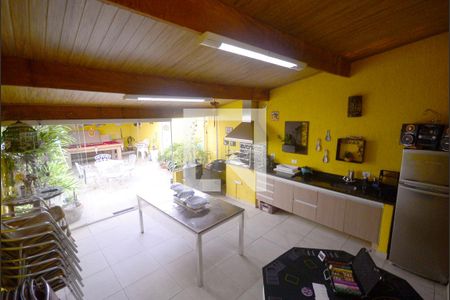 Casa à venda com 270m², 4 quartos e 2 vagasÁrea de Lazer 