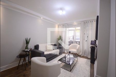 Sala de casa à venda com 4 quartos, 270m² em Vila Santo Estefano, São Paulo