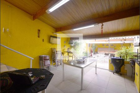 Casa à venda com 270m², 4 quartos e 2 vagasÁrea de Lazer 