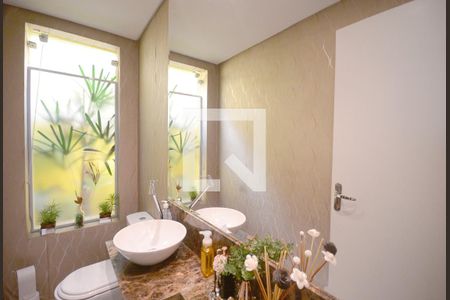 Casa à venda com 270m², 4 quartos e 2 vagasLavabo 