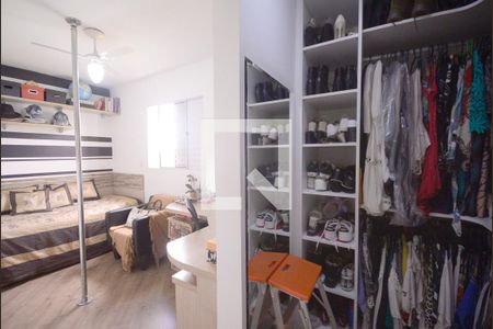 Casa à venda com 270m², 4 quartos e 2 vagasCloset do Quarto 2