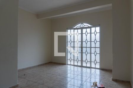 Casa para alugar com 200m², 4 quartos e 3 vagas Casa para alugar com 200m², 4 quartos e 3 vagasSuíte