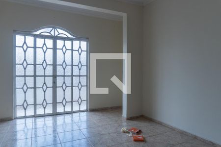 Casa para alugar com 200m², 4 quartos e 3 vagas Casa para alugar com 200m², 4 quartos e 3 vagasSuíte