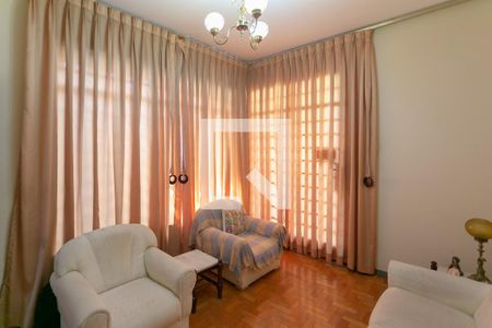 Sala de casa à venda com 6 quartos, 175m² em Renascença, Belo Horizonte