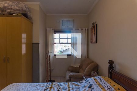 Casa à venda com 240m², 4 quartos e 5 vagas Casa à venda com 240m², 4 quartos e 5 vagasSuíte