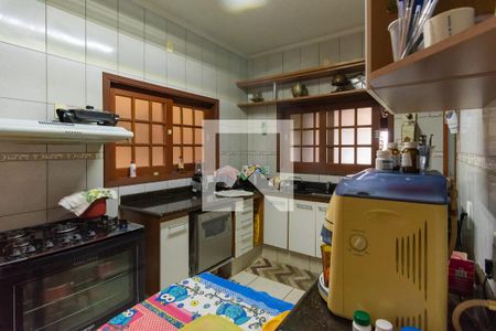 Casa à venda com 240m², 4 quartos e 5 vagas Casa à venda com 240m², 4 quartos e 5 vagasCozinha