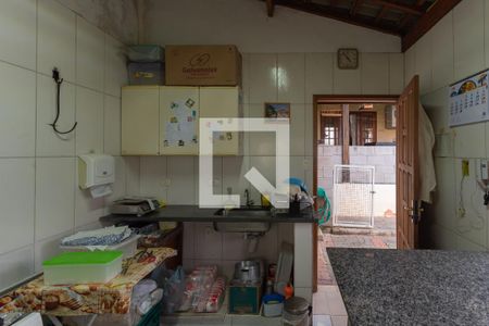 Casa à venda com 240m², 4 quartos e 5 vagas Casa à venda com 240m², 4 quartos e 5 vagasCozinha 2
