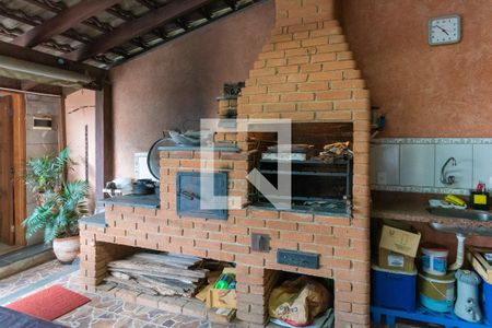Casa à venda com 240m², 4 quartos e 5 vagas Casa à venda com 240m², 4 quartos e 5 vagasEspaço Gourmet