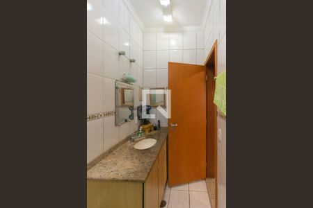 Casa à venda com 240m², 4 quartos e 5 vagas Casa à venda com 240m², 4 quartos e 5 vagasBanheiro da Suíte
