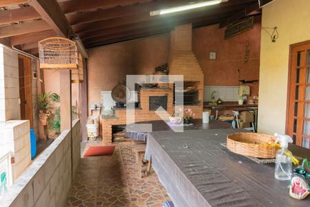 Casa à venda com 240m², 4 quartos e 5 vagas Casa à venda com 240m², 4 quartos e 5 vagasEspaço Gourmet