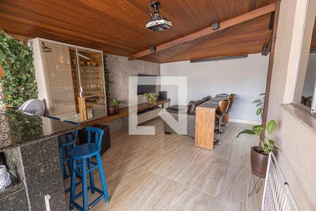 Apartamento à venda com 180m², 3 quartos e 2 vagasSala de TV