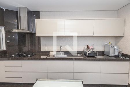 Apartamento à venda com 180m², 3 quartos e 2 vagasCozinha
