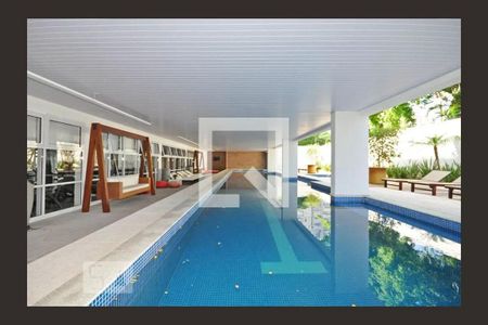 Apartamento à venda com 40m², 1 quarto e 1 vagaPiscina