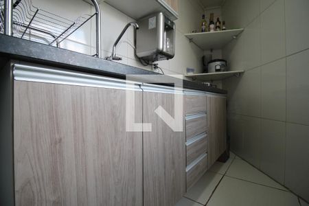 Sala/Cozinha de casa para alugar com 2 quartos, 60m² em Jardim Artur Alvim, São Paulo