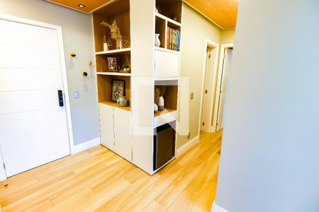 Apartamento à venda com 130m², 2 quartos e 2 vagasCorredor