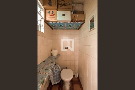 Casa à venda com 174m², 3 quartos e 3 vagas Casa à venda com 174m², 3 quartos e 3 vagasÁrea de Serviço