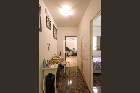 Casa à venda com 174m², 3 quartos e 3 vagas Casa à venda com 174m², 3 quartos e 3 vagasCorredor