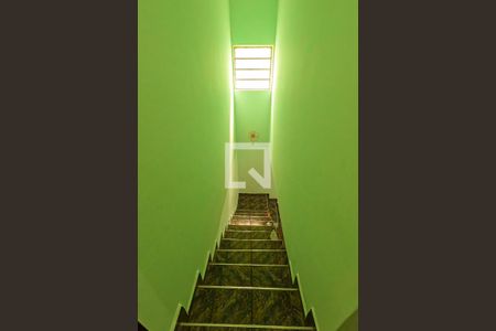 Casa à venda com 174m², 3 quartos e 3 vagas Casa à venda com 174m², 3 quartos e 3 vagasCorredor