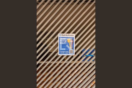 Casa à venda com 174m², 3 quartos e 3 vagas Casa à venda com 174m², 3 quartos e 3 vagasPlaca